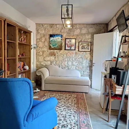 Holiday home Otantik Tas Ev *